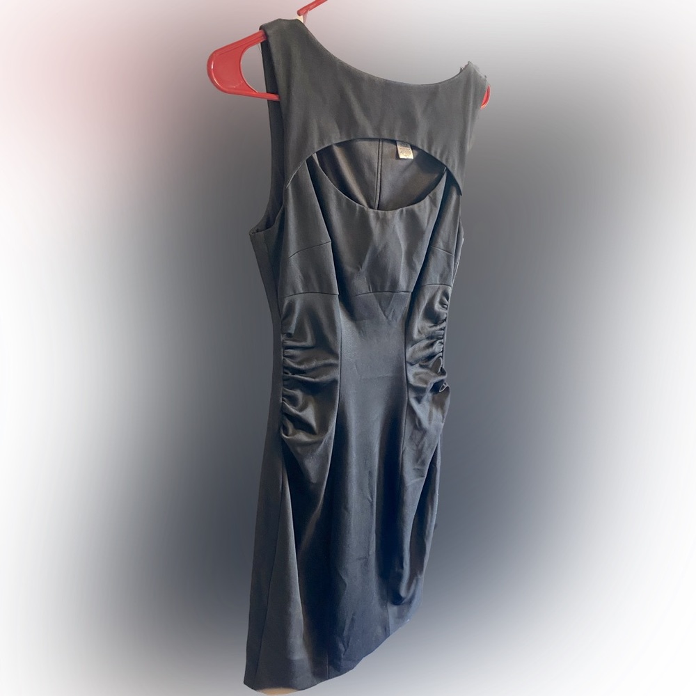 Cache mini black dress
